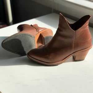 Poppy Barley Two Point Five Ankle Boot WIDE FIT